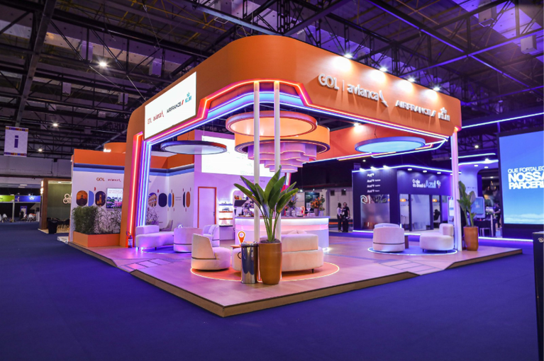 Gol conecta destinos, cafés e experiência de bordo na ABAV Expo 2026