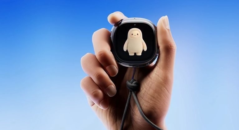 Meta apresenta Muse Charm, dispositivo de bolso para interagir com agente de IA