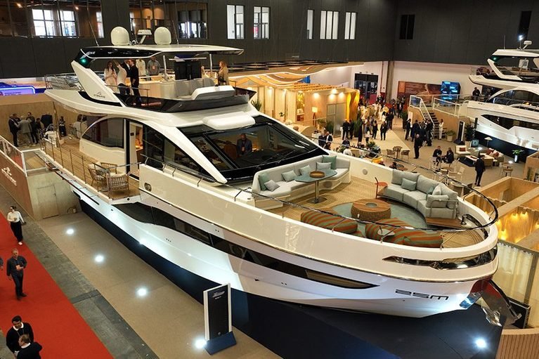 Intermarine apresenta iate de 25 metros no Boat Show e anuncia espaço de experiências em São Paulo