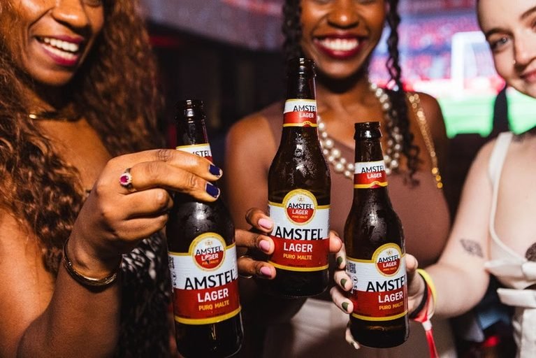 Amstel faz ativações da Libertadores Feminina em bares de SP e BH
