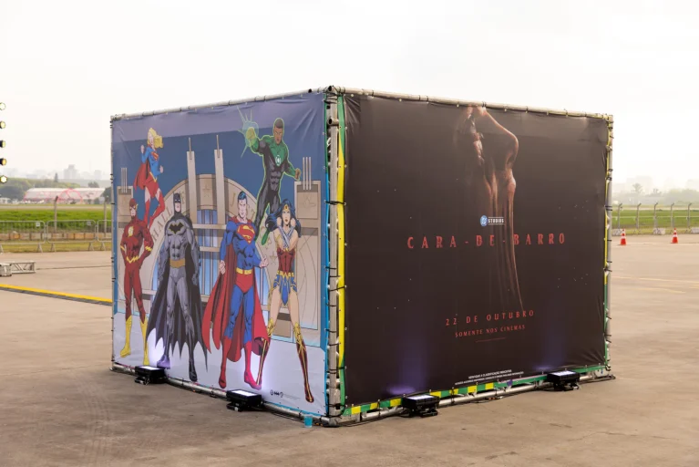 Warner Bros. Pictures leva universo de Cara-de-Barro para ativações