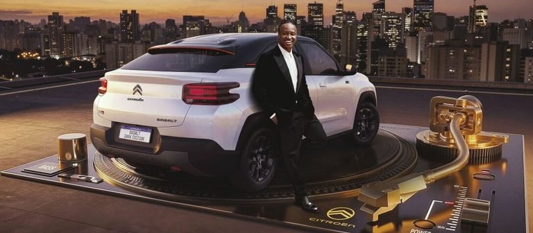 Citroën traz experiência fotográfica à turnê Bem Black de Thiaguinho em SP