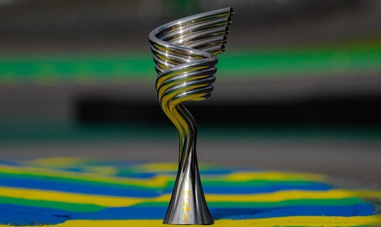 GP de São Paulo revela troféu inspirado em motores V10 e na música brasileira