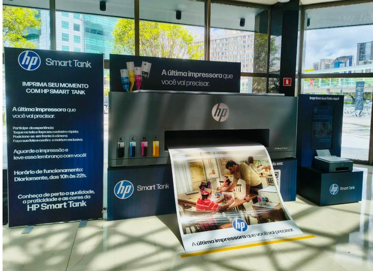 HP leva impressora gigante a shopping e aeroporto em SP