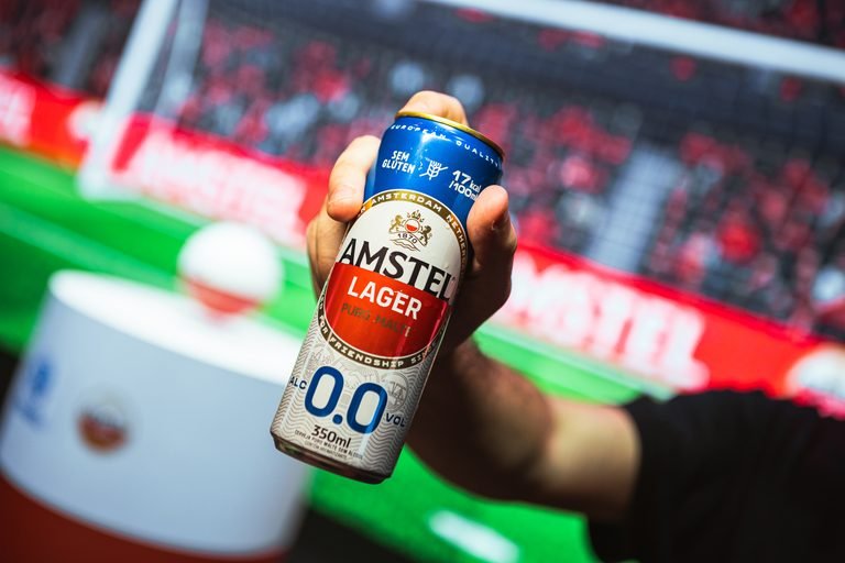 Amstel 0.0 é lançada em evento com a CONMEBOL