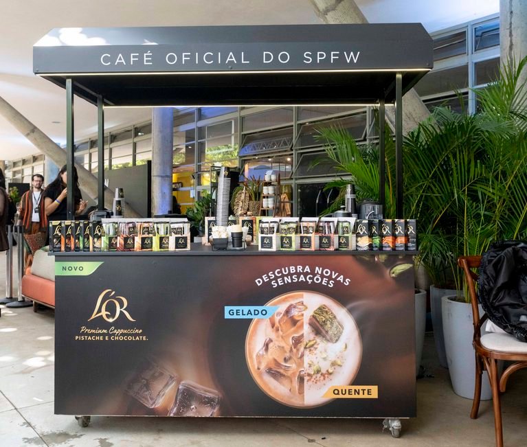 L’OR leva Cappuccino Pistache e Chocolate para coleção da ALUF na SPFW