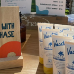 A marca celebra seu aniversário com a Chaco for Life Tour 2024, oferecendo personalizações, reparos gratuitos e até casamentos comunitários