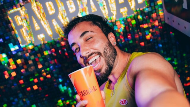 O Distrito Anhembi, em São Paulo, foi palco de mais uma edição histórica do Farraial no dia 17 de agosto. O festival, organizado pela Agência InHaus, reuniu um público estimado em 38 mil pessoas para 10 horas de pura música sertaneja, sem intervalos.