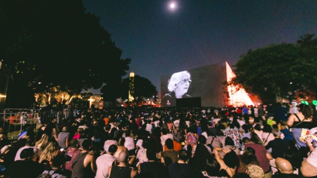 A agência ATENAS.ag viveu um momento histórico ao participar das celebrações de um século do Itaú. Em um evento histórico com Fernanda Montenegro, que teve todos os ingressos esgotados em apenas 25 minutos, a agência e o banco tiveram a honra de trabalhar ao lado da lendária atriz, que celebra 80 anos de carreira e 95 anos de vida.