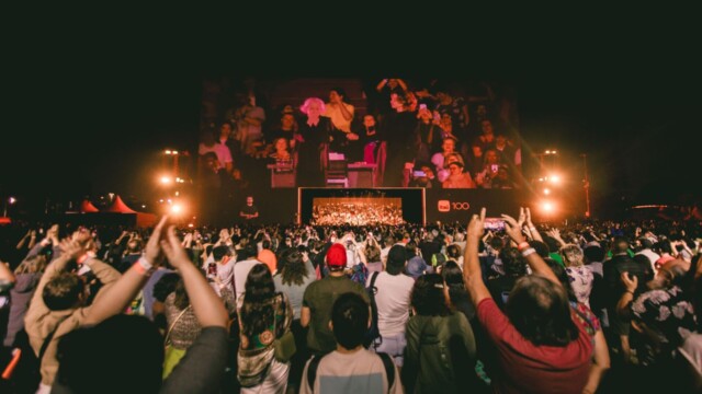 A agência ATENAS.ag viveu um momento histórico ao participar das celebrações de um século do Itaú. Em um evento histórico com Fernanda Montenegro, que teve todos os ingressos esgotados em apenas 25 minutos, a agência e o banco tiveram a honra de trabalhar ao lado da lendária atriz, que celebra 80 anos de carreira e 95 anos de vida.