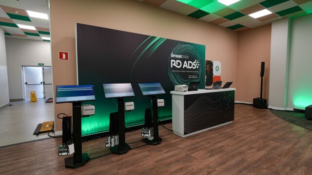 A Eagle, renomada agência de live marketing e eventos, mais uma vez demonstrou sua expertise ao liderar o planejamento e a execução do Upfront da RD Ads. O evento, realizado em 20 de agosto, reuniu cerca de 300 convidados, marcando o lançamento da nova marca Impulso e revelando as últimas novidades do mercado.