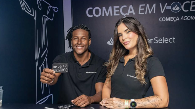 O Santander Select, marca de relacionamento do Santander para clientes de alta renda, esteve no maior festival de gastronomia do Brasil, o Rio Gastronomia 2024. Com o objetivo de promover o empreendedorismo gastronômico e oferecer uma experiência exclusiva aos seus clientes, o banco contou com um rooftop com vista privilegiada desenvolvido pela agência R8 Live.