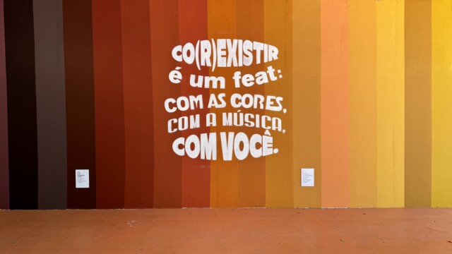A Suvinil, como a marca de tintas oficial do Rock in Rio, marcará presença com o ‘Co(r)existir’ - um experimento em formato de reality produzido dentro do festival. A premissa do projeto é: A Suvinil levará seis participantes ao festival que sempre sonharam, porém, com uma companhia que nunca viram. O objetivo é provar que é possível co(r)existir e se conectar com o outro.