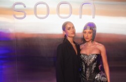 A influenciadora Malu Borges deu um novo passo em sua trajetória com o lançamento da Soon, sua marca de wellness. A festa exclusiva de lançamento, realizada no dia 19 de outubro, reuniu um time de estrelas e influenciadores em um evento único, produzido pela Agência Haute, parte do grupo UMAUMA.