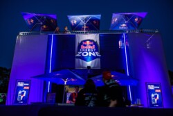 Durante o Listen Out Festival, um festival anual de música australiano realizado em Sydney, Perth, Melbourne e Brisbane desde 2013, a marca lançou sua segunda Red Bull Energy Zone global, um espaço exclusivo que busca revolucionar a experiência dos festivais.