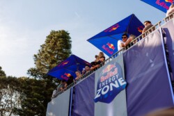 Durante o Listen Out Festival, um festival anual de música australiano realizado em Sydney, Perth, Melbourne e Brisbane desde 2013, a marca lançou sua segunda Red Bull Energy Zone global, um espaço exclusivo que busca revolucionar a experiência dos festivais.