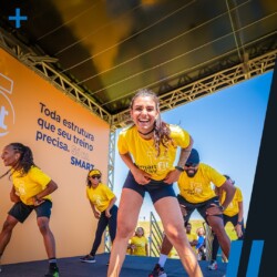 A Smart Fit, maior rede de academias da América Latina, celebrou em grande estilo seus 15 anos de história com um mega evento em 10 capitais brasileiras no dia 31 de agosto. A ação, batizada de Smart Fit Day, reuniu milhares de pessoas em busca de atividades físicas, diversão e celebração.