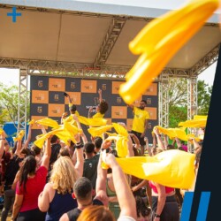 A Smart Fit, maior rede de academias da América Latina, celebrou em grande estilo seus 15 anos de história com um mega evento em 10 capitais brasileiras no dia 31 de agosto. A ação, batizada de Smart Fit Day, reuniu milhares de pessoas em busca de atividades físicas, diversão e celebração.