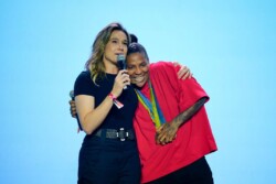 O YouTube Brandcast 2024, realizado no icônico Auditório Ibirapuera, em São Paulo, no dia 9 de outubro, consolidou-se como um dos maiores eventos do ano, celebrando a rica e diversa cultura brasileira. A edição deste ano apresentou um espetáculo audiovisual que transportou o público para dentro do universo do YouTube, com performances marcantes e a participação de grandes nomes do entretenimento nacional.