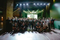 A Agência Guru, responsável pela concepção e execução da 39ª Oktoberfest Blumenau, celebra o sucesso da maior festa alemã das Américas. O evento, que ocorreu entre os dias 9 e 27 de outubro, reuniu cerca de 600 mil pessoas em 19 dias de muita festa, tradição e celebração da cultura cervejeira.