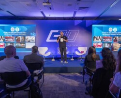 A Globo SP e a Hype marcaram um novo capítulo ao promover um evento exclusivo para a Volkswagen do Brasil. O G70, realizado nas instalações da emissora, proporcionou uma imersão em inovação e estratégia para os líderes da montadora. A troca de experiências, ideias e conteúdos mostrou como grandes empresas estão buscando novas formas de se conectar com o público e enfrentar os desafios do futuro.